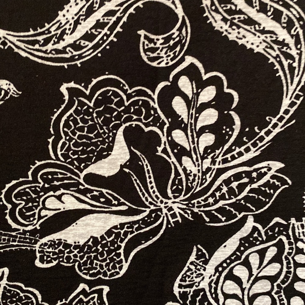 Black and white /black reversible skirt - Picture 6 of 9